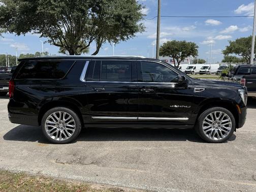 Onyx Black 2026 GMC Yukon XL Denali
