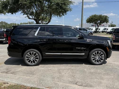 Onyx Black 2026 GMC Yukon Denali