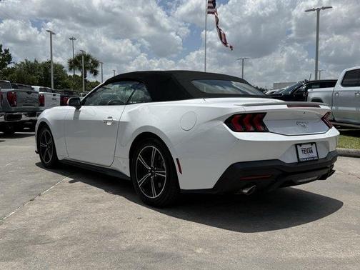 Oxford White 2025 Ford Mustang EcoBoost Premium