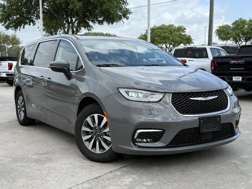 Ceramic Gray Clearcoat 2023 Chrysler Pacifica Hybrid Touring L