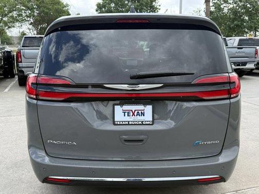 Ceramic Gray Clearcoat 2023 Chrysler Pacifica Hybrid Touring L