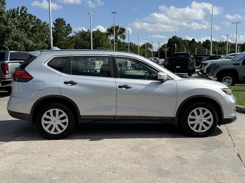 Brilliant Silver 2017 Nissan Rogue S