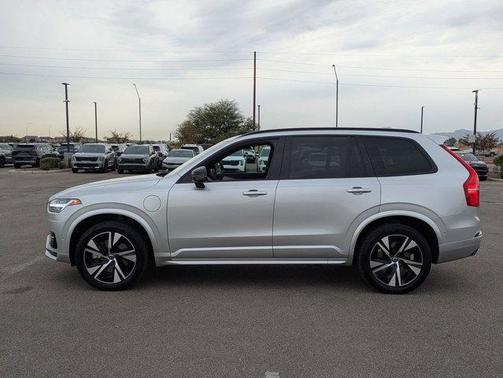 Bright Silver Metallic 2022 Volvo XC90 Recharge Plug-In Hybrid T8 R-Design 7 Passenger