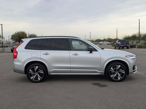 Bright Silver Metallic 2022 Volvo XC90 Recharge Plug-In Hybrid T8 R-Design 7 Passenger