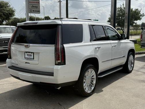 Crystal White Tri-Coat 2020 Cadillac Escalade Luxury