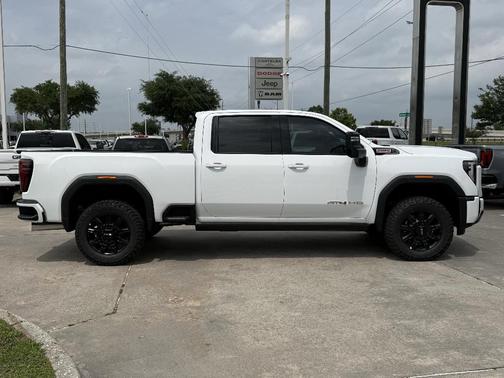 Summit White 2026 GMC Sierra 2500 AT4