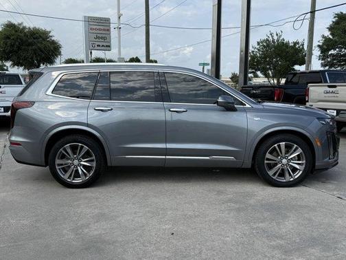Satin Steel Metallic 2022 Cadillac XT6 Premium Luxury FWD
