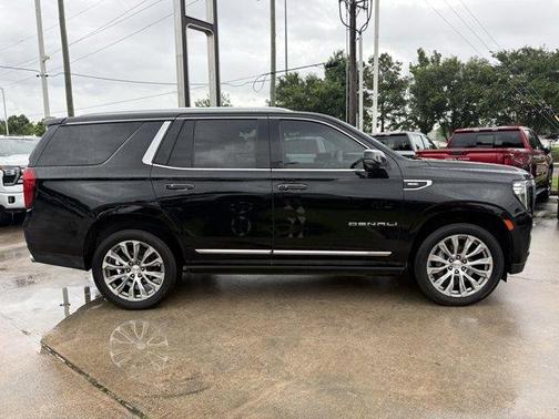 Onyx Black 2022 GMC Yukon Denali