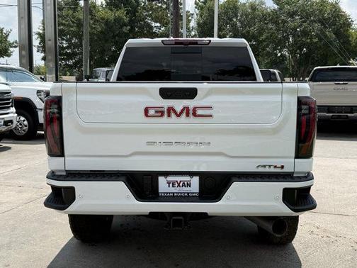 Summit White 2025 GMC Sierra 2500 AT4