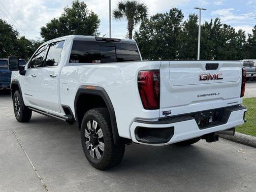 Summit White 2024 GMC Sierra 2500 Denali