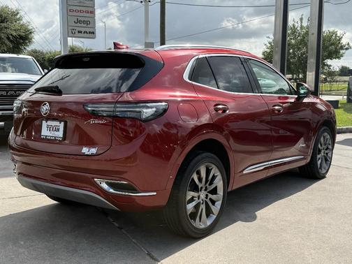 Cinnabar Metallic 2022 Buick Envision Avenir
