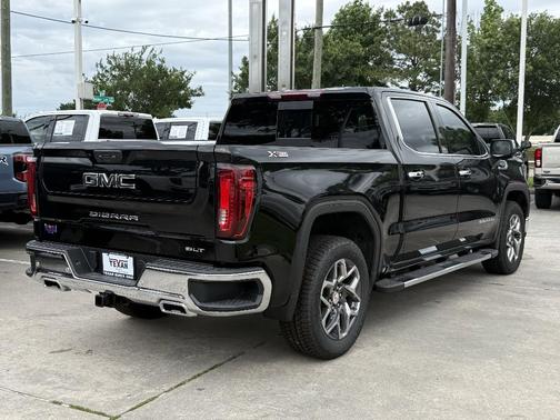 Onyx Black 2026 GMC Sierra 1500 SLT