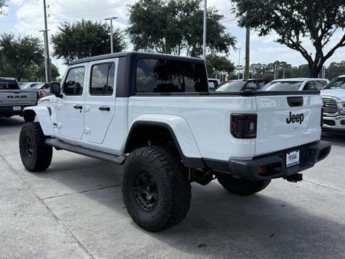 Bright White Clearcoat 2021 Jeep Gladiator Sport