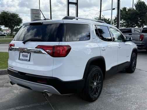 Summit White 2019 GMC Acadia SLT-1