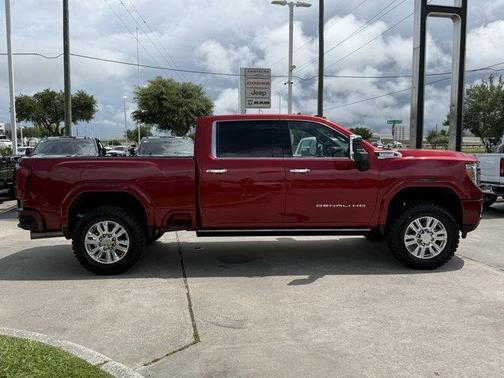 Cayenne Red Tintcoat 2022 GMC Sierra 2500 Denali