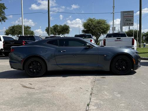 Shadow Gray Metallic 2022 Chevrolet Camaro 1LT
