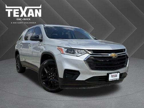Silver Ice Metallic 2021 Chevrolet Traverse LS