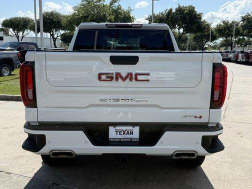 Summit White 2025 GMC Sierra 1500 AT4