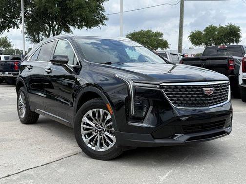 Stellar Black Metallic 2025 Cadillac XT4 Premium Luxury