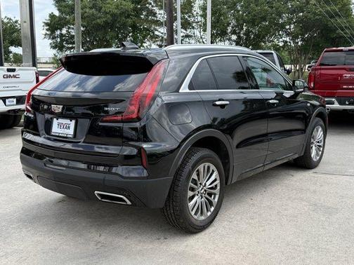 Stellar Black Metallic 2025 Cadillac XT4 Premium Luxury
