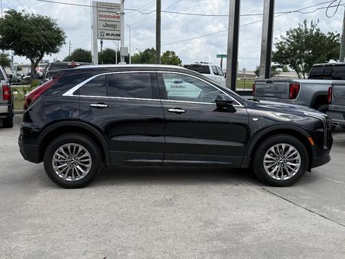 Stellar Black Metallic 2025 Cadillac XT4 Premium Luxury