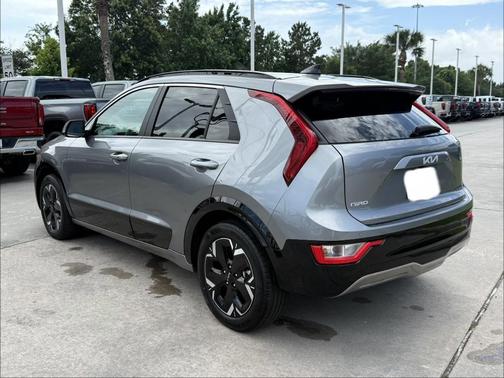 Steel Gray 2024 Kia Niro EV Wind