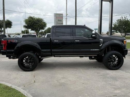 Black Metallic 2019 Ford F-250 Super Duty