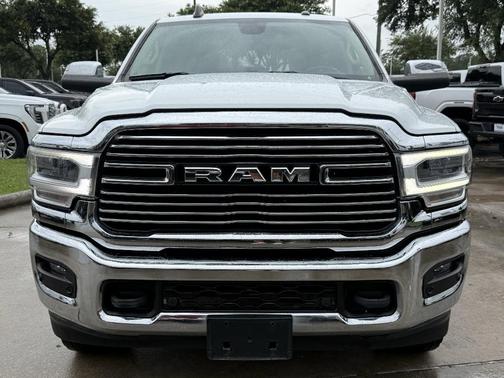 Bright White Clearcoat 2022 RAM 2500 Laramie