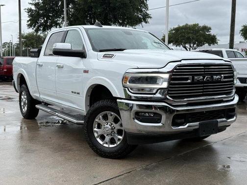 Bright White Clearcoat 2022 RAM 2500 Laramie