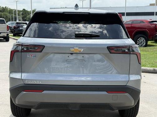 Sterling Gray Metallic 2026 Chevrolet Equinox LT