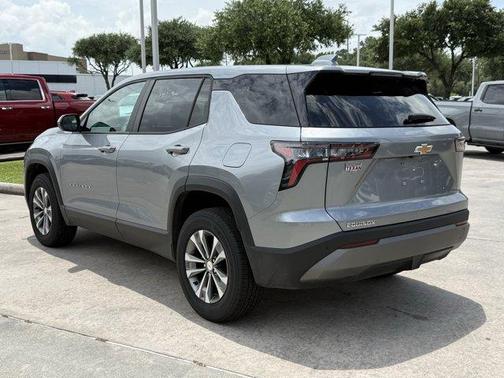Sterling Gray Metallic 2026 Chevrolet Equinox LT