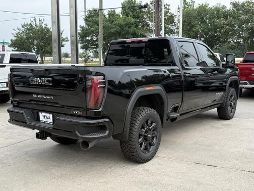 Onyx Black 2026 GMC Sierra 2500 AT4