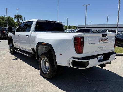 Summit White 2025 GMC Sierra 3500 Denali