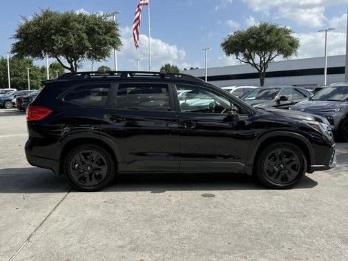 Crystal Black Silica 2023 Subaru Ascent Onyx Edition Limited