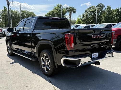 Onyx Black 2021 GMC Sierra 1500 SLT