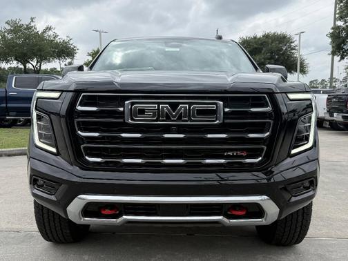 Onyx Black 2026 GMC Yukon AT4