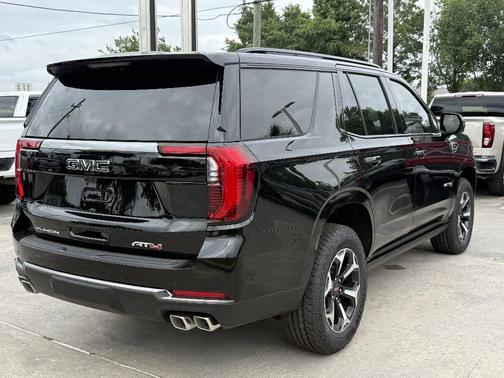 Onyx Black 2026 GMC Yukon AT4