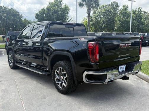 Onyx Black 2024 GMC Sierra 1500 SLT