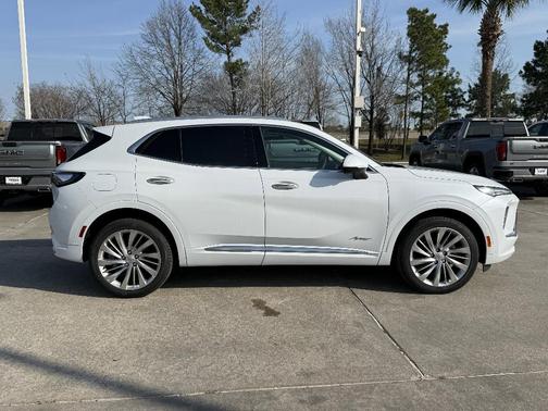White Tri-Coat 2026 Buick Envision Avenir