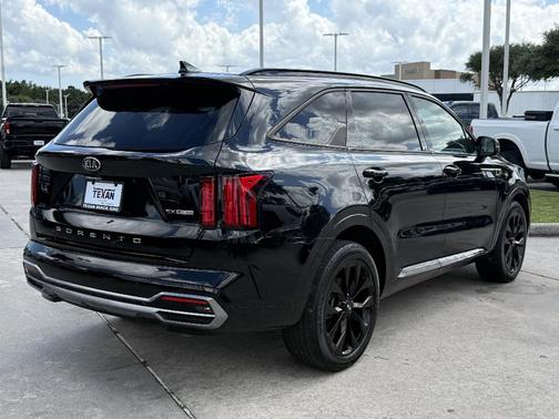 Ebony Black 2021 Kia Sorento SX