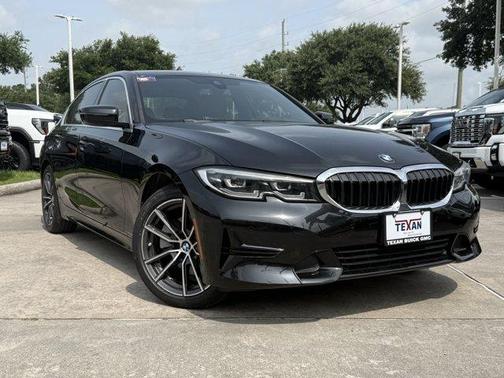 Black Sapphire Metallic 2019 BMW 330 i