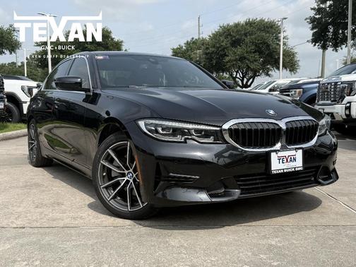 Black Sapphire Metallic 2019 BMW 330 i