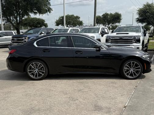 Black Sapphire Metallic 2019 BMW 330 i