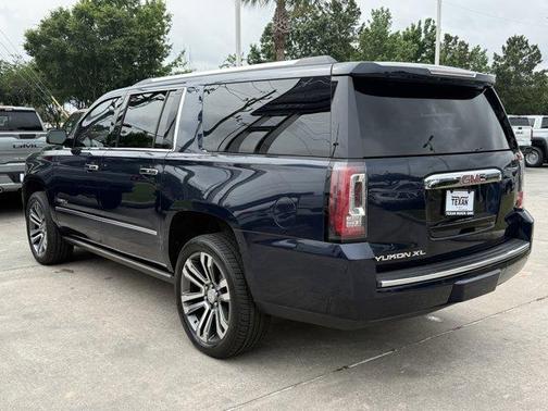 Dark Sapphire Blue Metallic 2018 GMC Yukon XL Denali