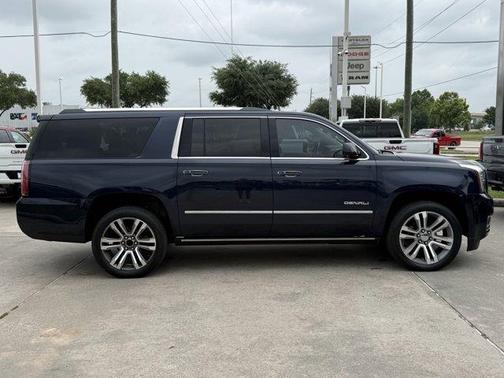 Dark Sapphire Blue Metallic 2018 GMC Yukon XL Denali