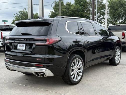 2024 GMC Acadia Denali