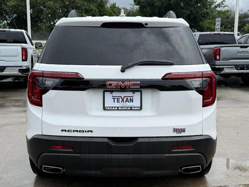 Summit White 2023 GMC Acadia SLE
