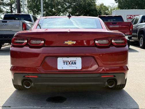 Wild Cherry Tintcoat 2022 Chevrolet Camaro 1LT