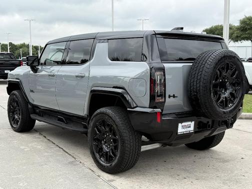 Meteorite Metallic 2026 GMC HUMMER EV SUV 2X