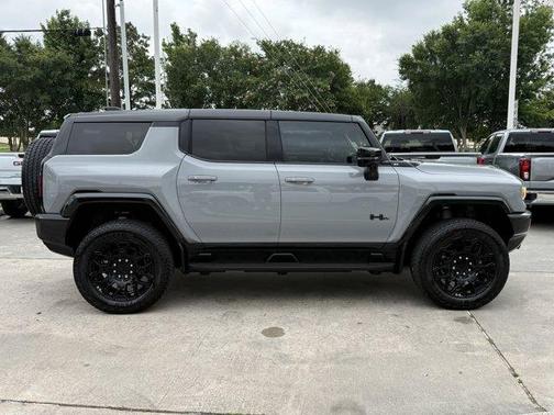 Meteorite Metallic 2026 GMC HUMMER EV SUV 2X